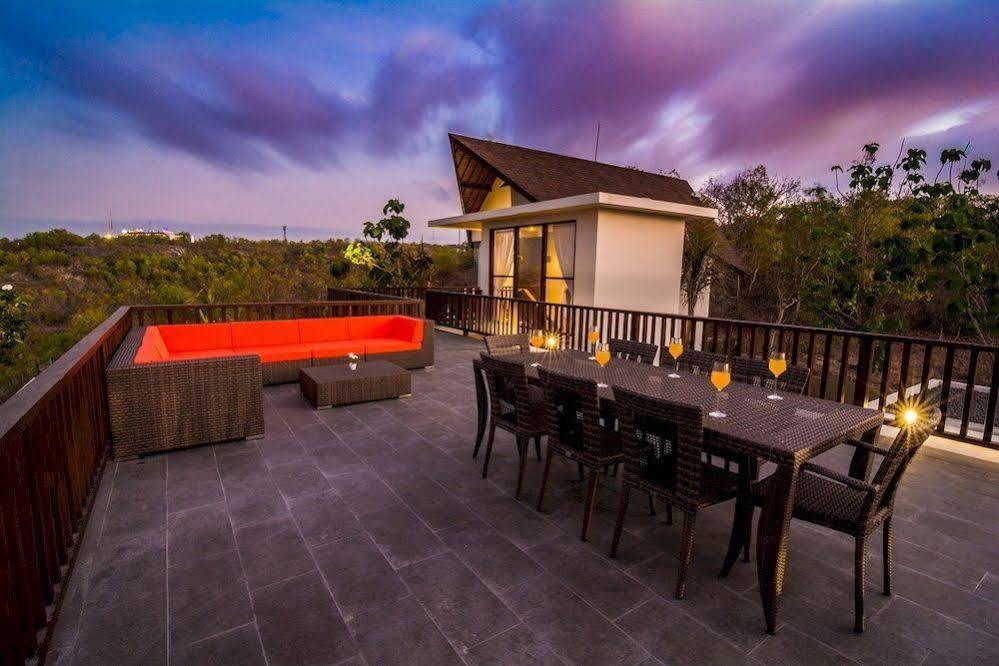 Jimbaran Sea View Villa Exterior photo